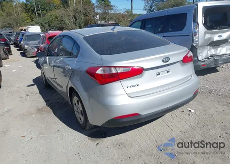 2016 Kia Forte Lx z USA, uszkodzony, nr VIN KNAFK4A61G5466903
